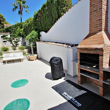 Relaxa - Modern With Private Pool & Sea Views In Villa